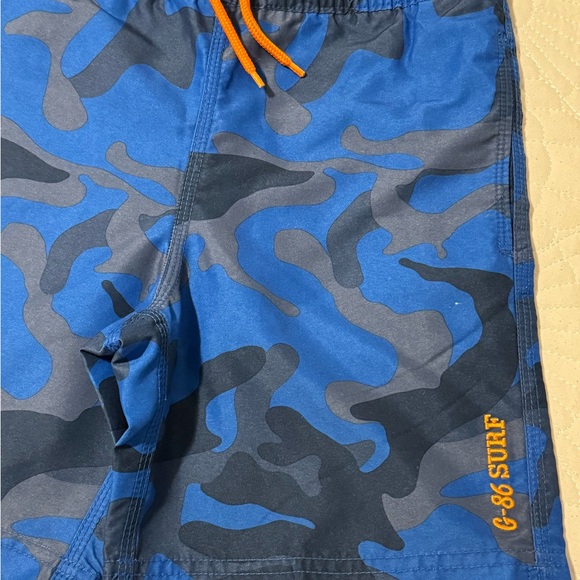 Gap Swim Trunks- Kids Size S (6-7 yrs) - Picture 3 of 16